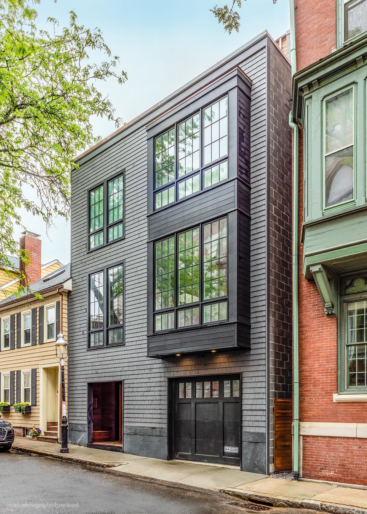 An upscale three-level Boston row house constructed by Columbia Contracting Corp.
