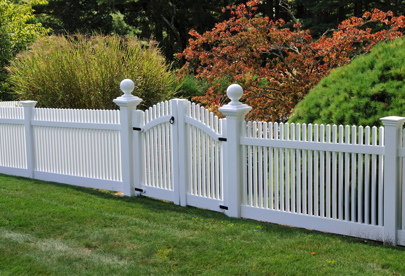 Fence staining by Perfection Fence