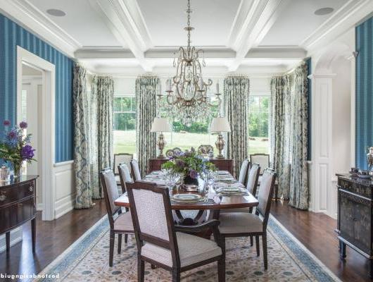 Elegant dining room design for a country manor by Kotzen 内饰